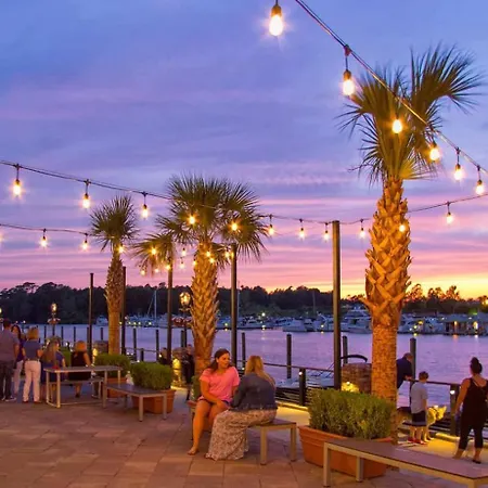 Cypress Bend at Barefoot: Two-Bedroom Suite with Barefoot Landing Views